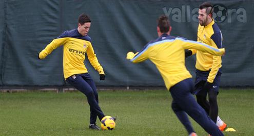 سمير نصري يعود من الإصابة ويشارك في تدريبات مانشستر سيتي